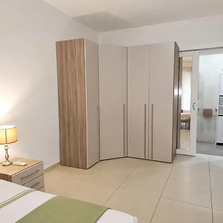 Апартаменты Ballutta Promenade Modern *