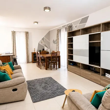 Ballutta Promenade Modern * Слима